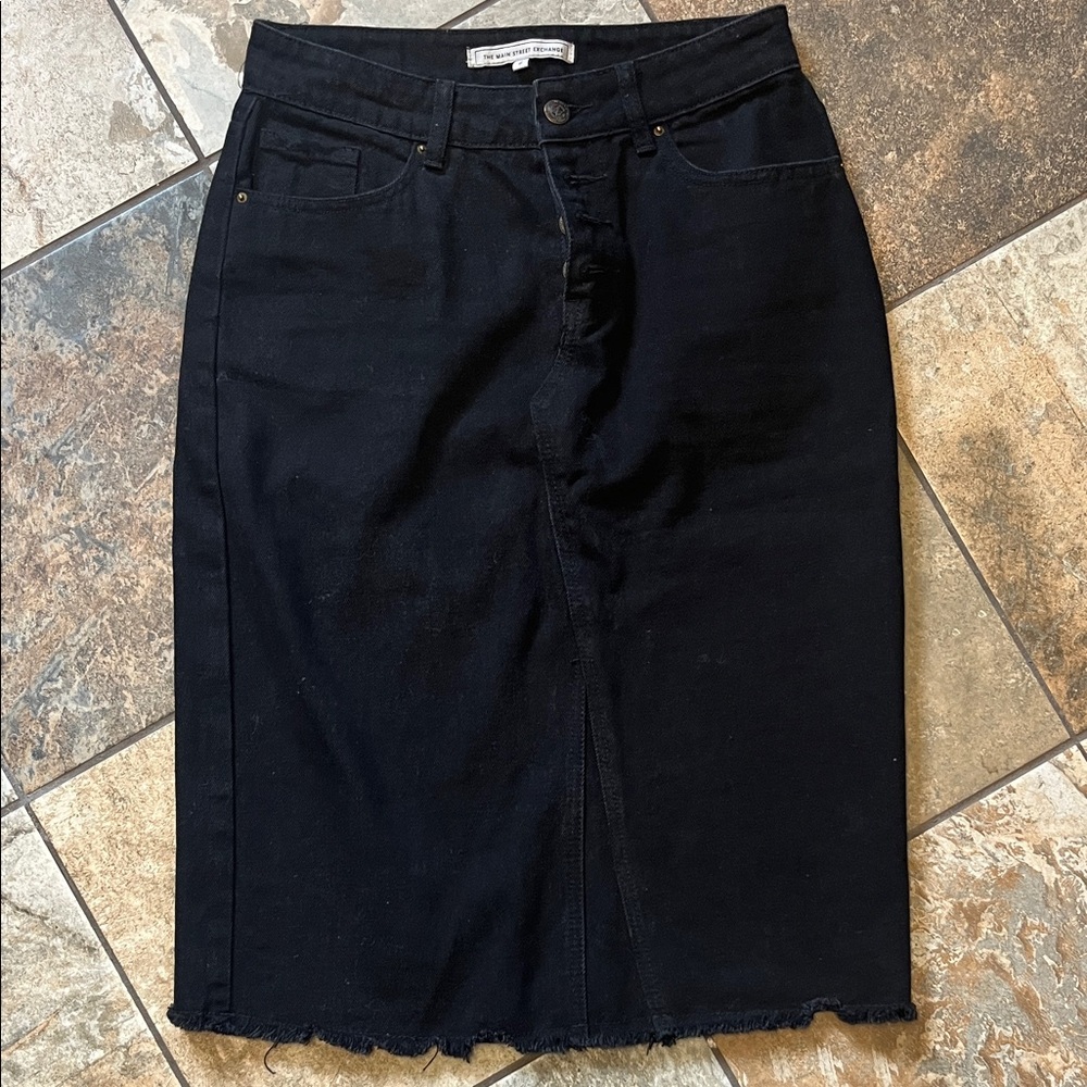 Elegant Black Pencil Skirt